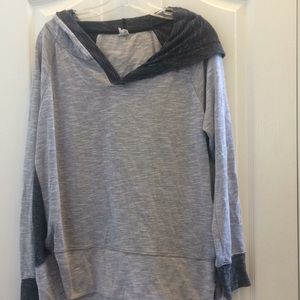 FINAL MARKDOWN Ladies danskin now hooded tee extra large